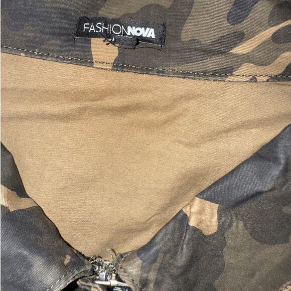 Fashion Nova Camo Utility Zip Front Denim Jacket Women’s 1X Army Green - Picture 6 of 10